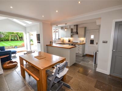 Property Details For Sutherland Way Stamford Asking Price